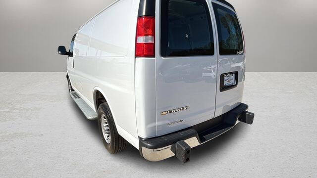 2024 Chevrolet Express 2500