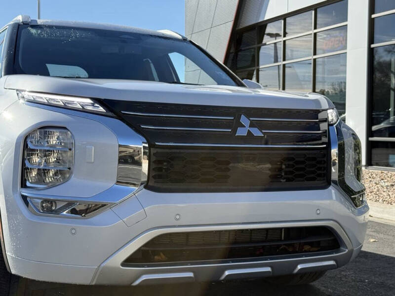 2025 Mitsubishi Outlander PHEV SEL