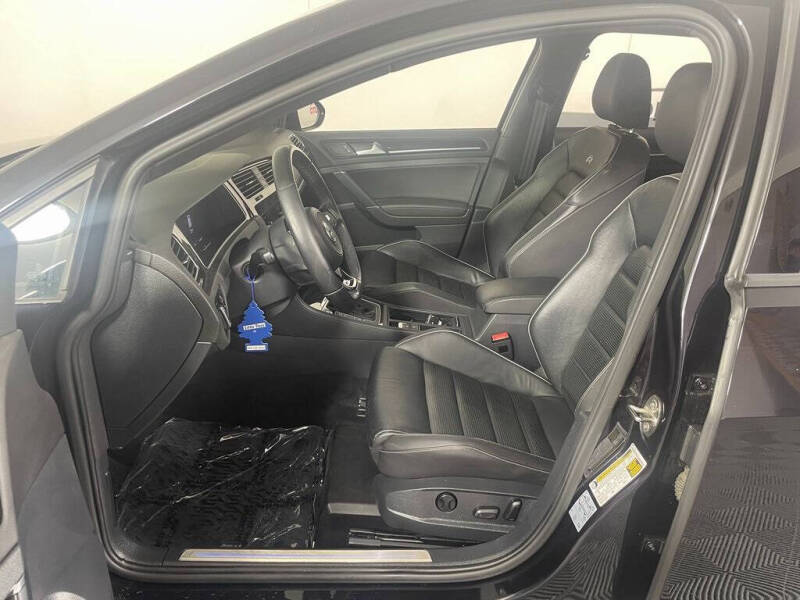 2019 Volkswagen Golf R 4Motion