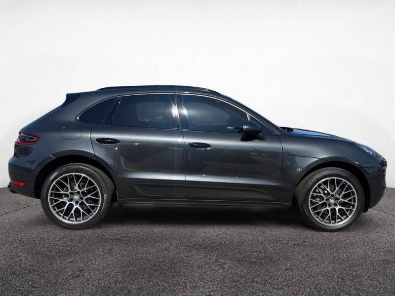 2018 Porsche Macan