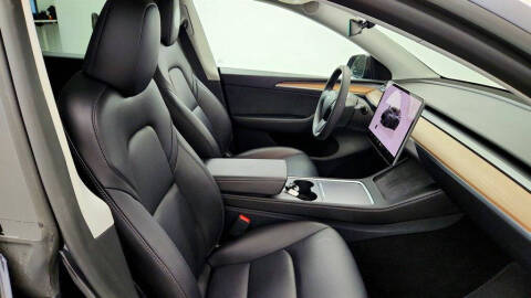 2025 Tesla Model Y Long Range