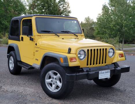 2002 Jeep Wrangler for sale at CLEAR CHOICE AUTOMOTIVE in Milwaukie OR
