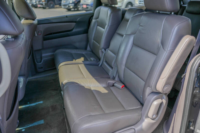 2011 Honda Odyssey EX-L w/DVD