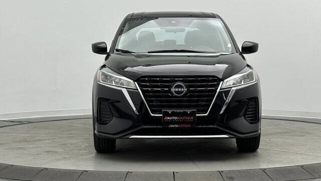 2022 Nissan Kicks S