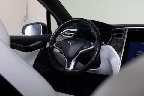 2017 Tesla Model X 90D