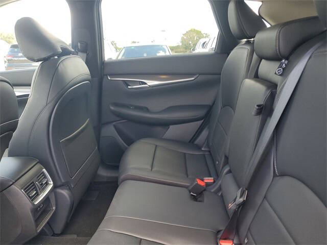 2025 Infiniti QX50 Luxe