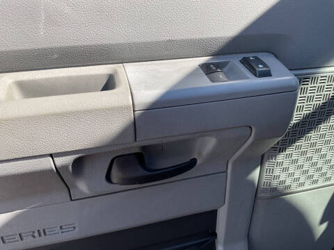 2011 Ford E-Series E-250