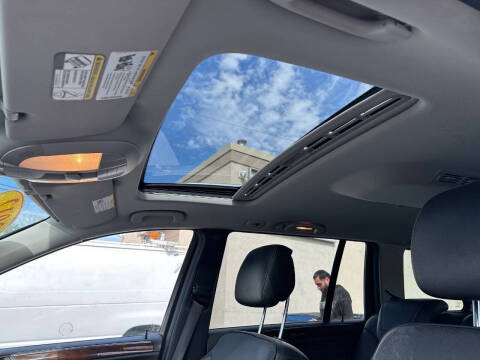 2012 Mercedes-Benz GL-Class GL 550 4MATIC