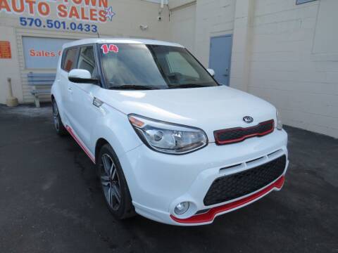 2014 Kia Soul for sale at Small Town Auto Sales in Hazleton PA