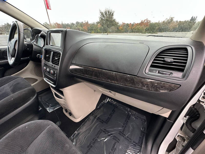 2014 Dodge Grand Caravan American Value Package