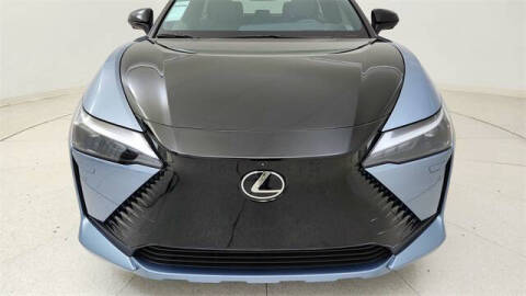2023 Lexus RZ 450e Luxury