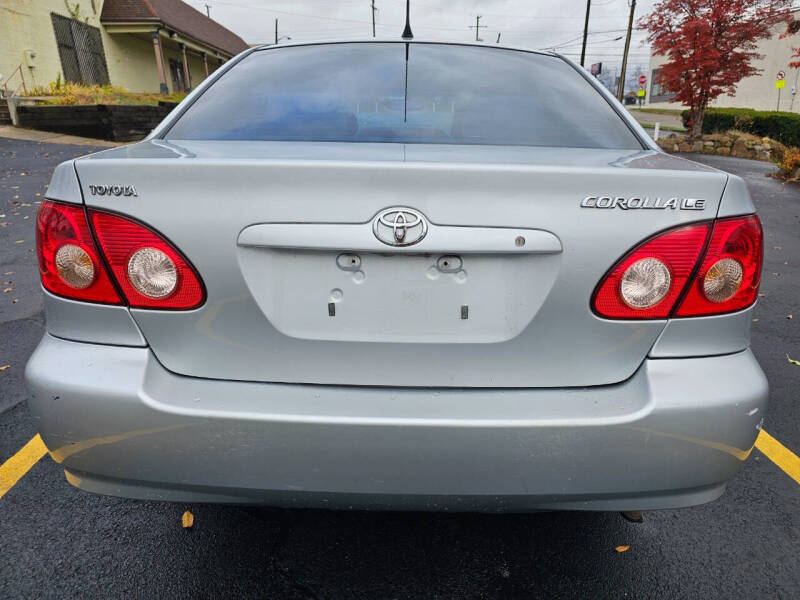 2006 Toyota Corolla LE photo 8