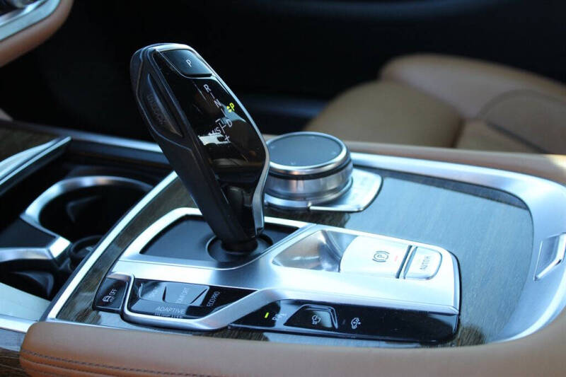 2016 BMW 7 Series 750i xDrive