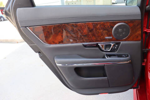 2016 Jaguar XJ R-Sport