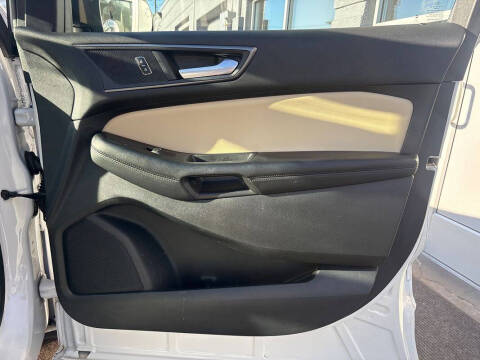 2023 Ford Edge SE