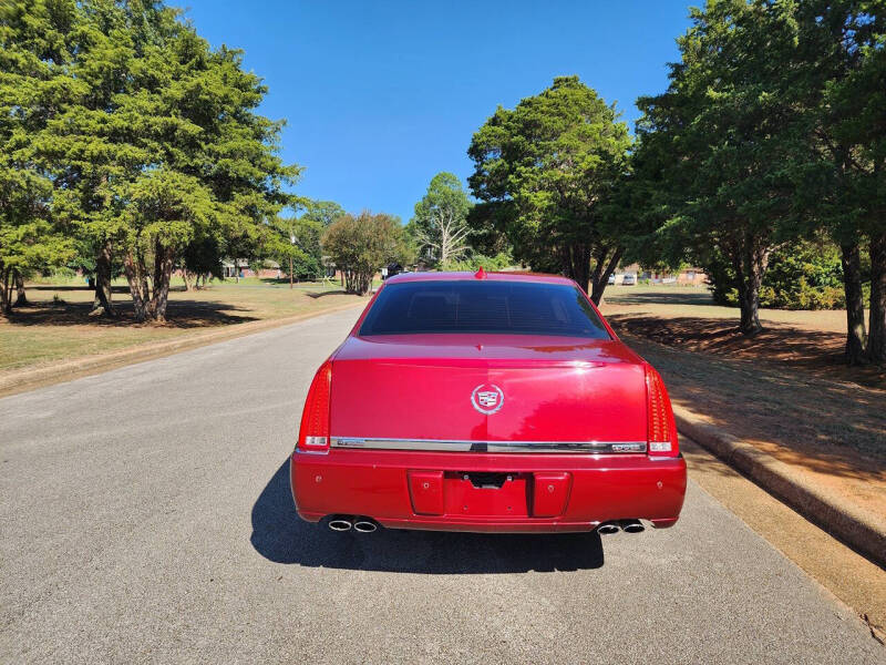 2010 Cadillac DTS Luxury Collection