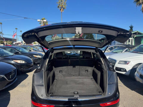 2011 Audi Q5 2.0T quattro Premium Plus