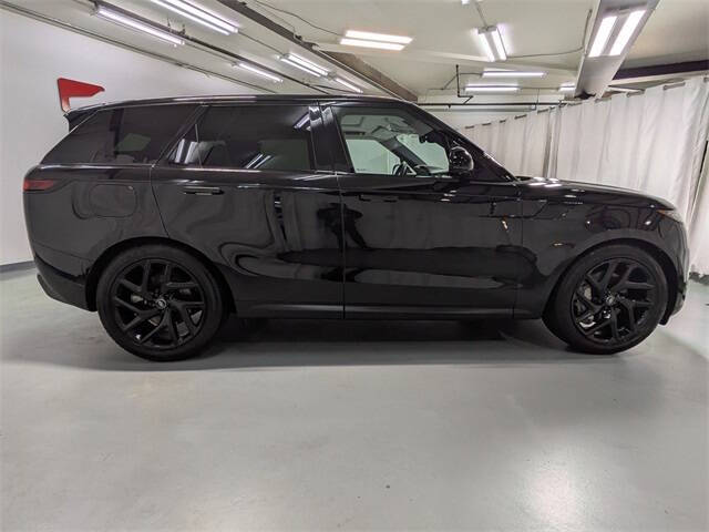 2024 Land Rover Range Rover Sport P360 SE