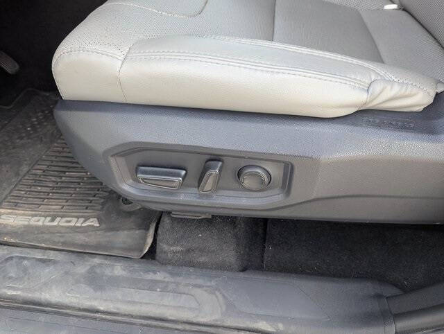 2023 Toyota Sequoia SR5