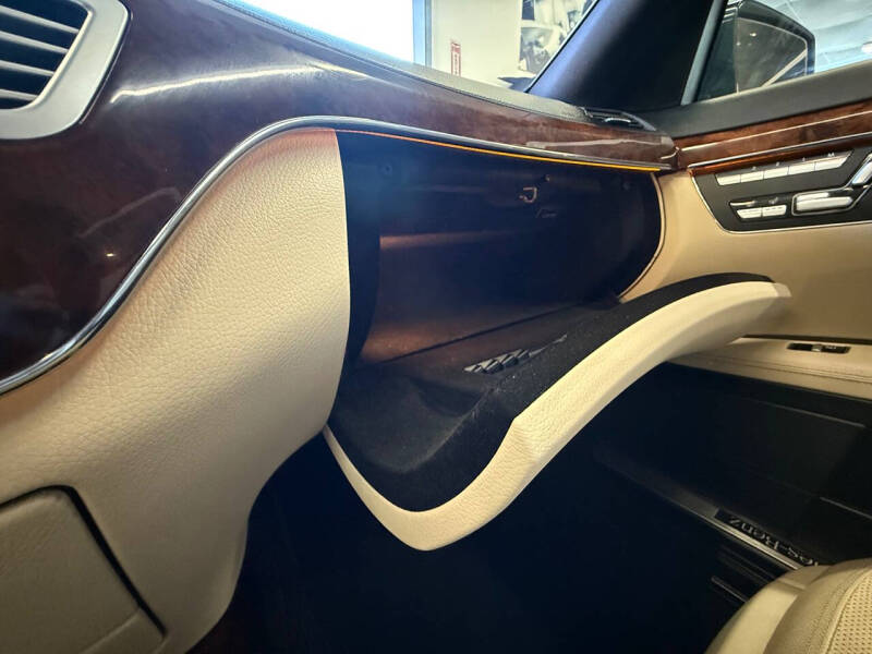 2012 Mercedes-Benz S-Class S 550