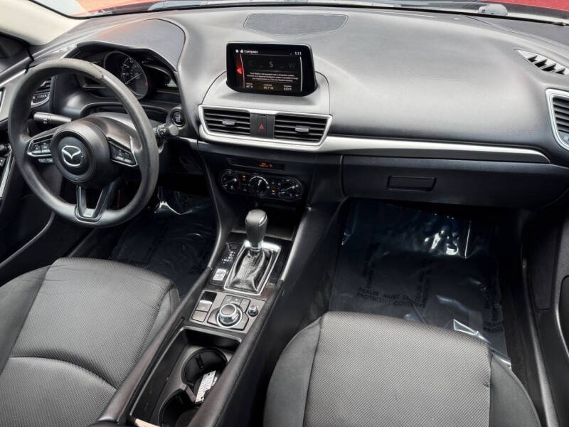 2017 Mazda MAZDA3 Sport