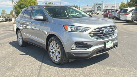 2022 Ford Edge Titanium