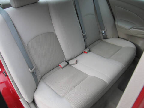 2012 Nissan Versa 1.6 SV