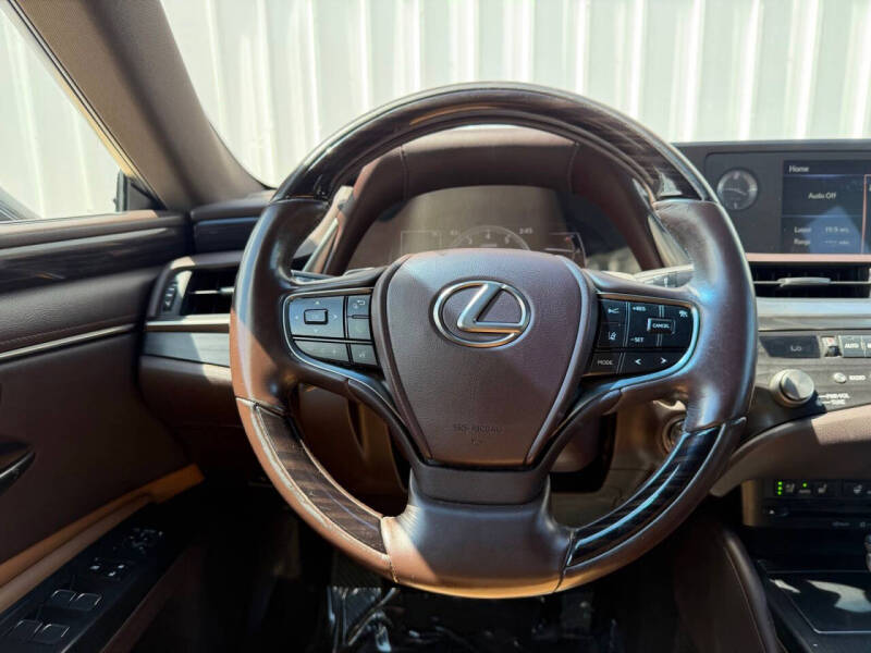 2021 Lexus ES 250