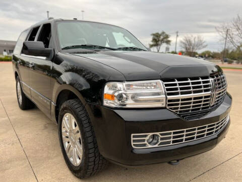 2013 Lincoln Navigator for sale at AWESOME CARS LLC in Austin TX