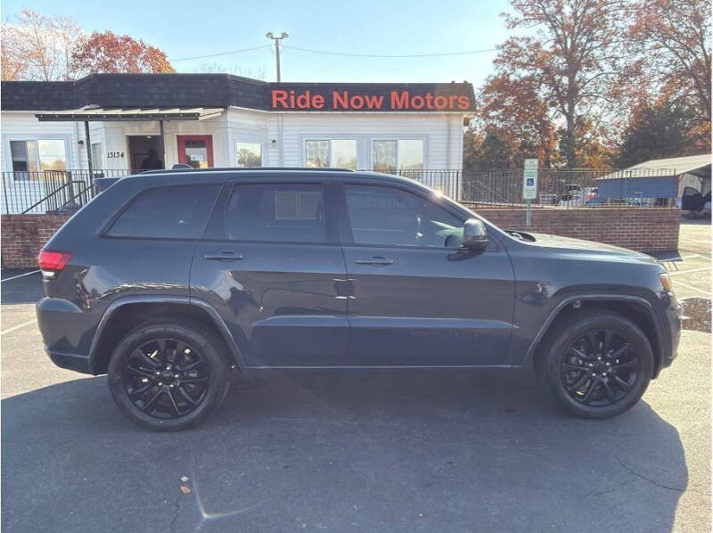2017 Jeep Grand Cherokee Altitude