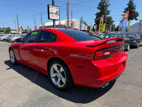 2014 Dodge Charger SXT
