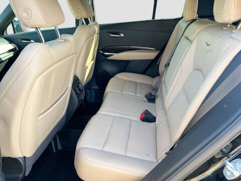 2024 Cadillac XT4 Premium Luxury