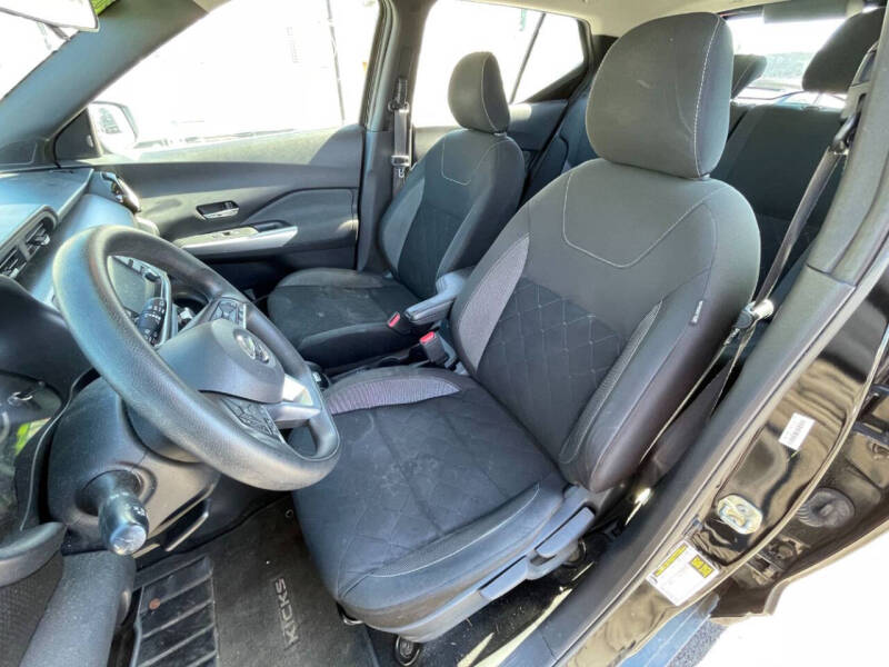2020 Nissan Kicks SV