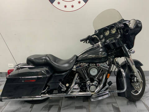 2006 Harley-Davidson STREET GLIDE FLHX for sale at CHICAGO CYCLES & MOTORSPORTS INC. in Batavia IL