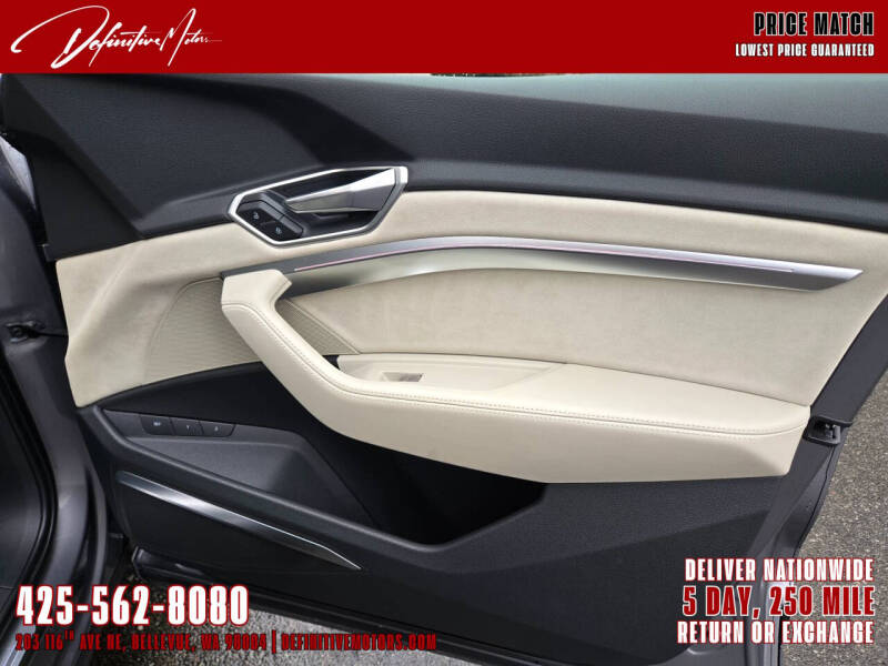 2019 Audi e-tron quattro Prestige