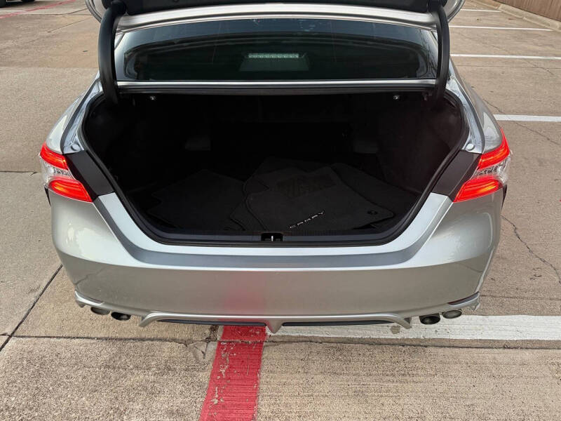 2020 Toyota Camry XSE