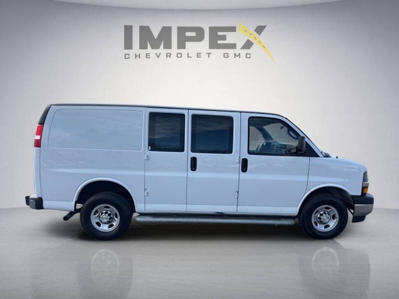 2024 Chevrolet Express 2500