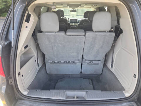 2011 Volkswagen Routan SEL