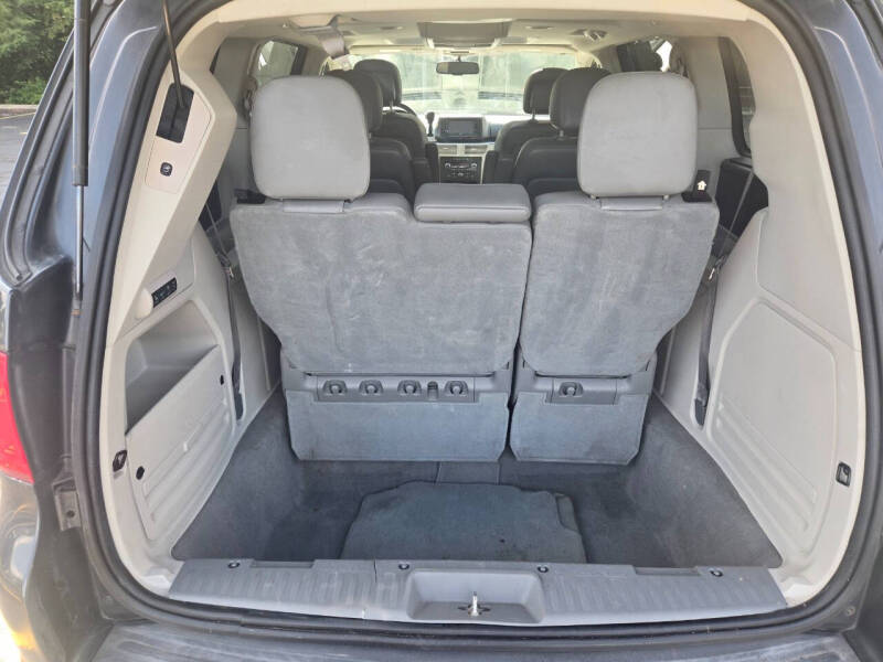 2011 Volkswagen Routan SEL