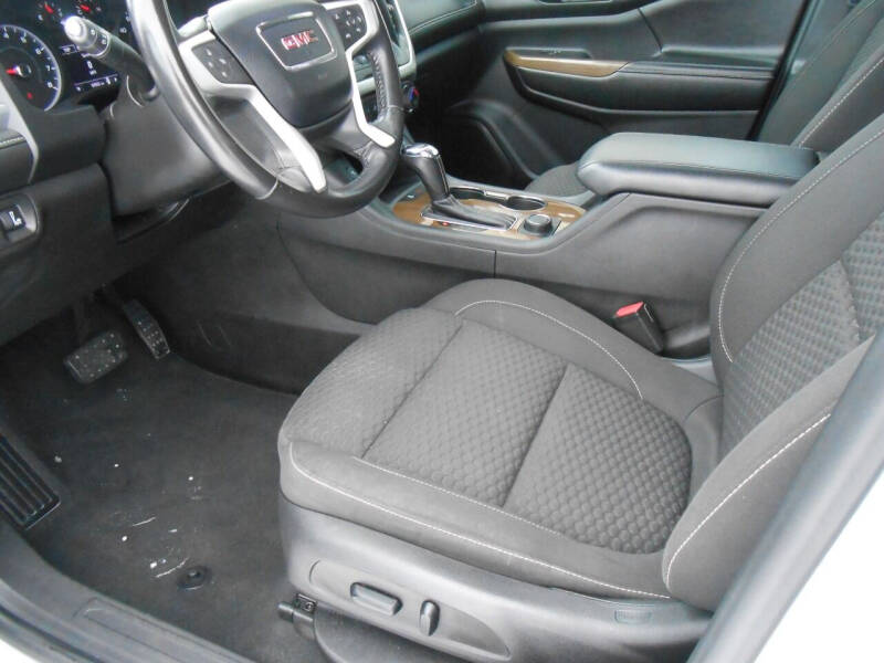 2019 GMC Acadia SLE-2