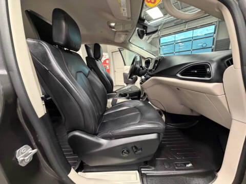 2018 Chrysler Pacifica Touring L Plus