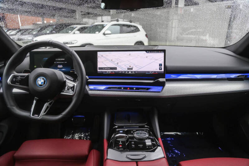 2025 BMW i5 eDrive40