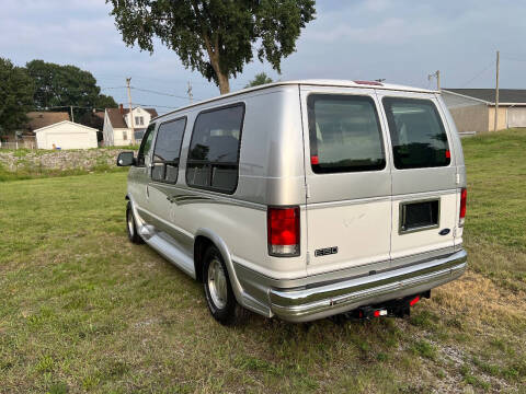2001 Ford E-Series E-150