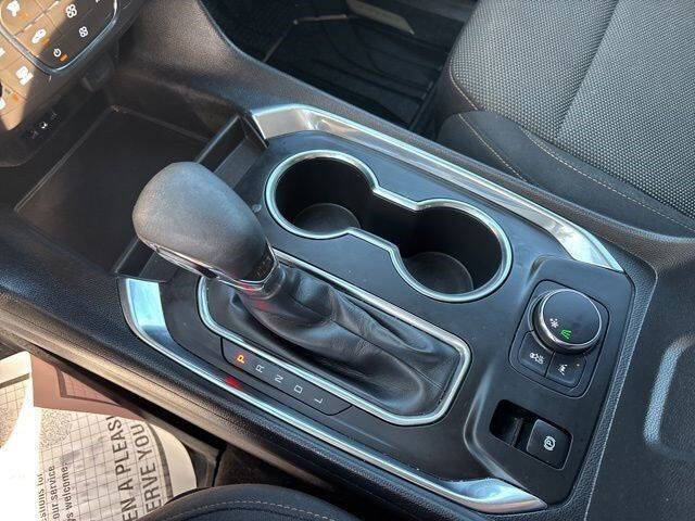 2021 Chevrolet Traverse LT Cloth