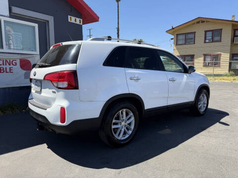 2014 Kia Sorento LX