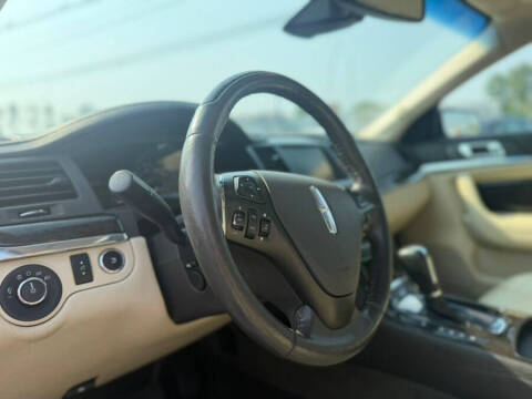 2014 Lincoln MKS