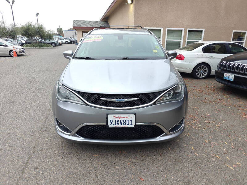 2018 Chrysler Pacifica Touring L