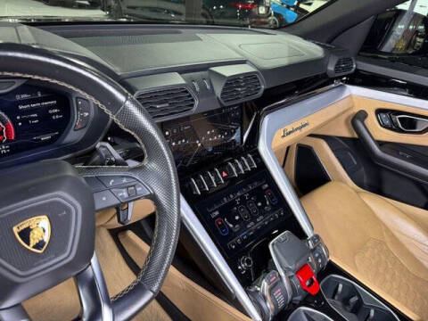 2021 Lamborghini Urus