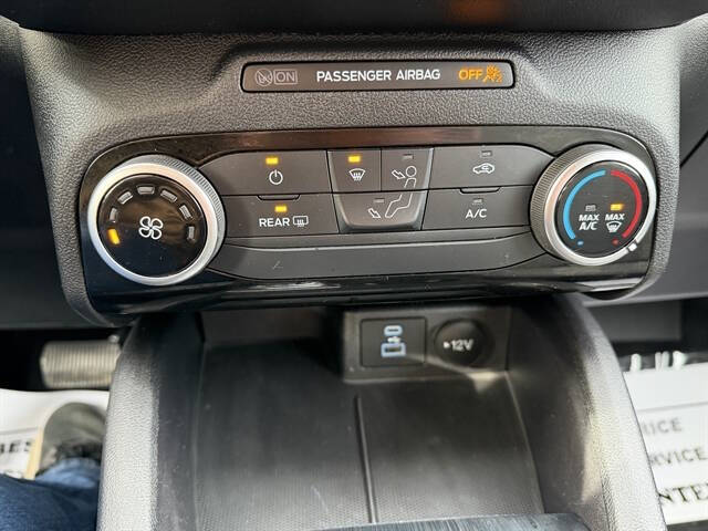 2022 Ford Escape SE