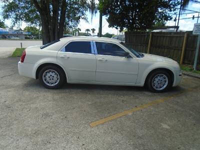 2005 Chrysler 300 for sale at AFFORDABLE IMPORT AUTO INC in Longwood, FL